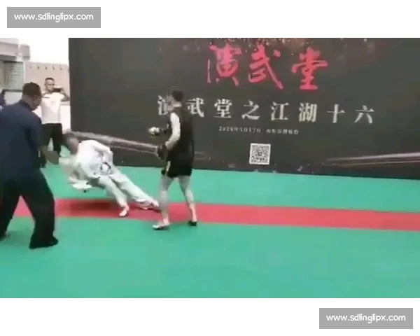拳击手对决太极大师背后的力量碰撞与传统现代之争思考启示实战比较 拳击手对决太极大师背后的力量碰撞与传统现代之争思考启示实战比较